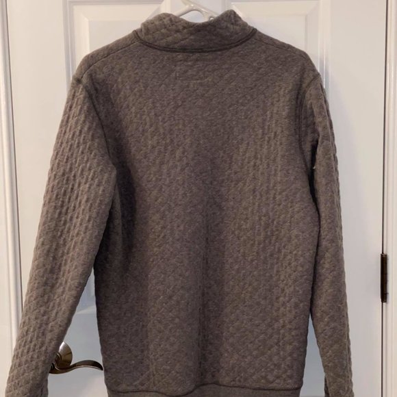 Old Navy Quilted Pullover - Picture 2 of 2